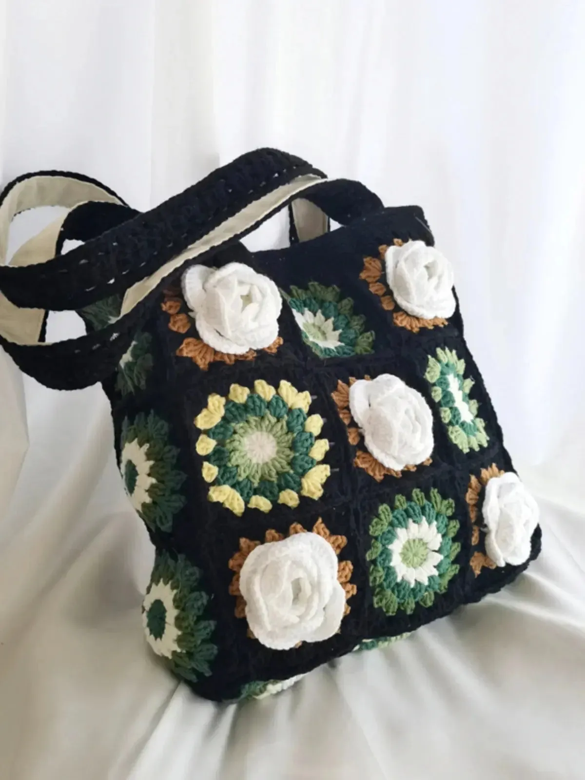 Black Wool Flower Shoulder Bag