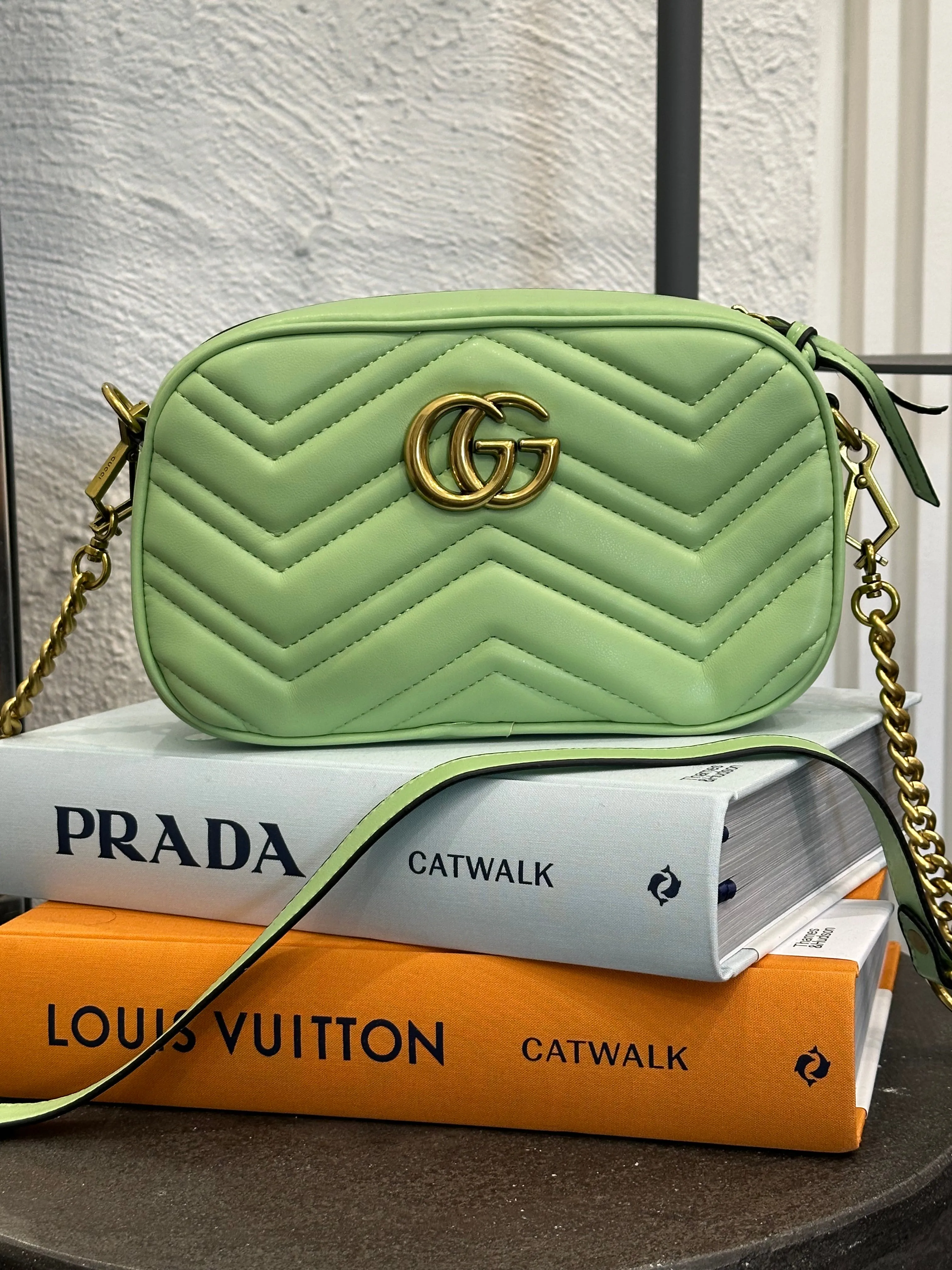 Gucci maramont leather crossbody bag, green