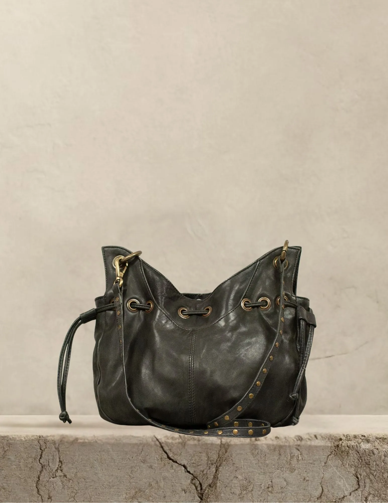 Sheridan Bag Sun-Baked Black Leather